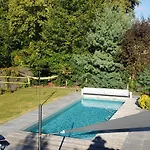فيلة Maison Dans La Foret *