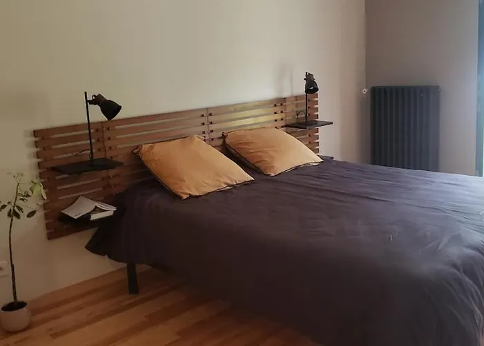Maison Dans La Foret * Merignac (Gironde)